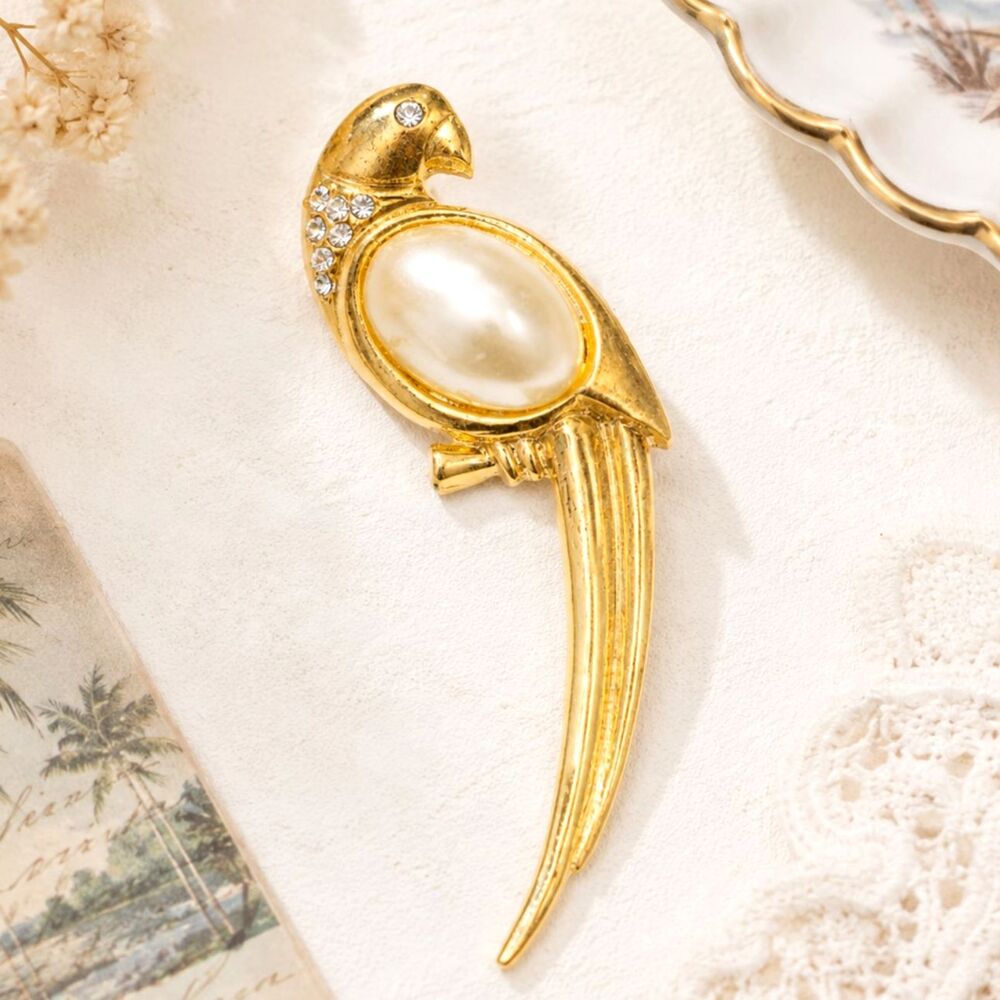 Vintage Faux Mabe Pearl Tropical Bird Brooch